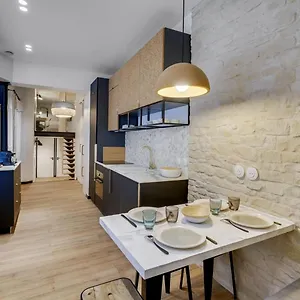 Apartment 194 Maison Parisienne, Paris